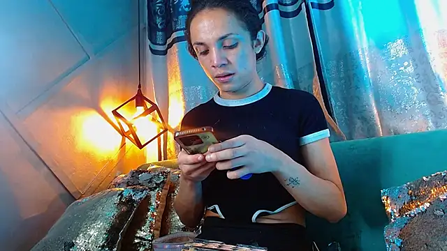 Snapshot of Cristal_Gem1 chatting on 02.21.26 Cristal Gem1 online show from 02.21.26