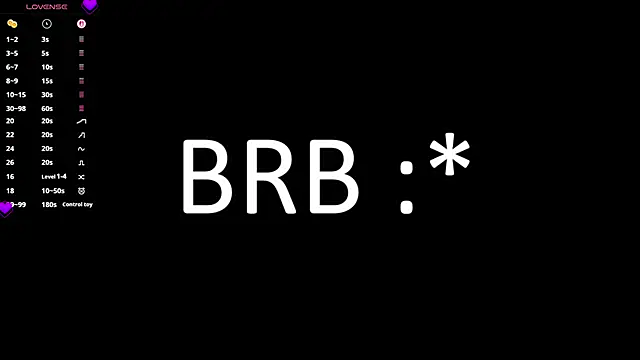 Snapshot of LyraHotty chatting on 11.22.25 LyraHotty online show from 11.22.25