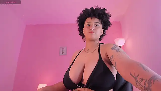 LiaaMoretzz online show from 09.23.25