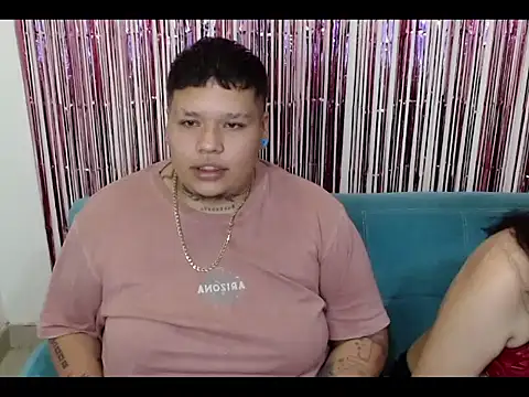 Snapshot of Yulian_bigclit7 chatting on 12.01.25 Yulian bigclit7 online show from 12.01.25