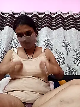 Gullapi online show from 09.15.25