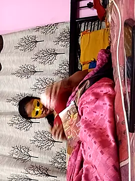 Snapshot of Gullapi chatting on 02.23.26 Gullapi online show from 02.23.26