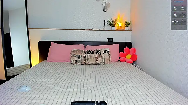 charlottacardi online show from 11.13.25