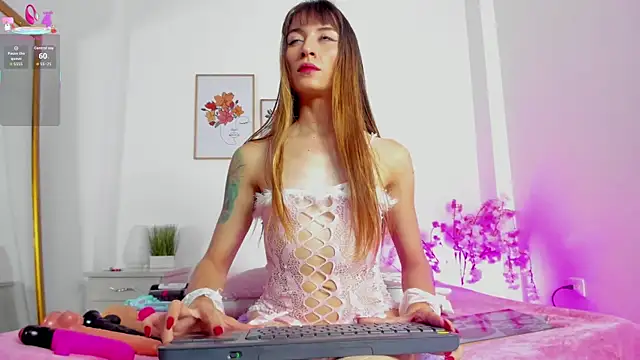 hellzel moon online show from 11.20.25