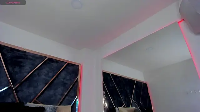 Snapshot of SusanaHenao chatting on 09.16.25 SusanaHenao online show from 09.16.25