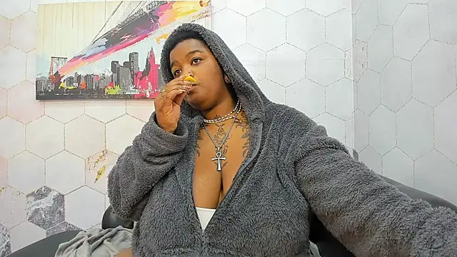 Snapshot of Anaa_Fuentess chatting on 04.20.26 Anaa Fuentess online show from 04.20.26