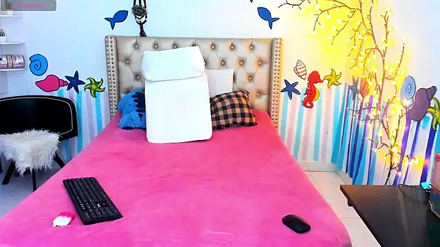 LenaStylesOA online show from 10.30.25