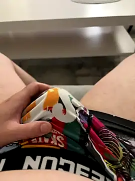 Snapshot of cook907920 chatting on 10.08.25 cook907920 online show from 10.08.25