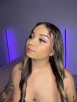 AnnyLopezzz  online show from 11.05.25