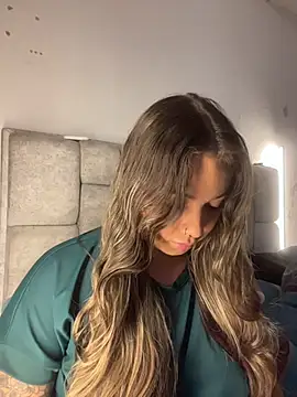 AnnyLopezzz  online show from 04.17.26