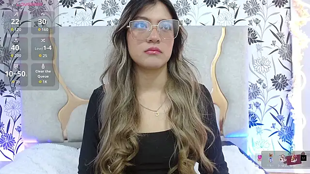 Hanaa tay online show from 10.06.25
