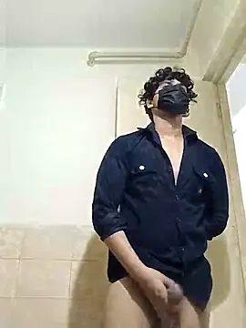 Snapshot of Goodmens5 chatting on 09.08.25 Goodmens5 online show from 09.08.25