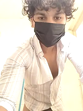 Snapshot of Goodmens5 chatting on 09.11.25 Goodmens5 online show from 09.11.25