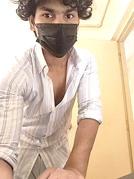 Snapshot of Goodmens5 chatting on 10.17.25 Goodmens5 online show from 10.17.25