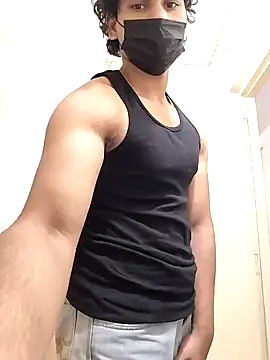 Snapshot of Goodmens5 chatting on 11.11.25 Goodmens5 online show from 11.11.25