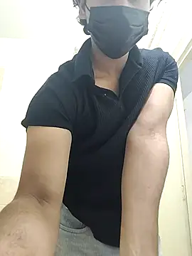 Snapshot of Goodmens5 chatting on 11.17.25 Goodmens5 online show from 11.17.25