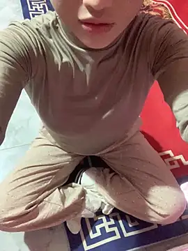 Tieuvi 18 online show from 11.26.25