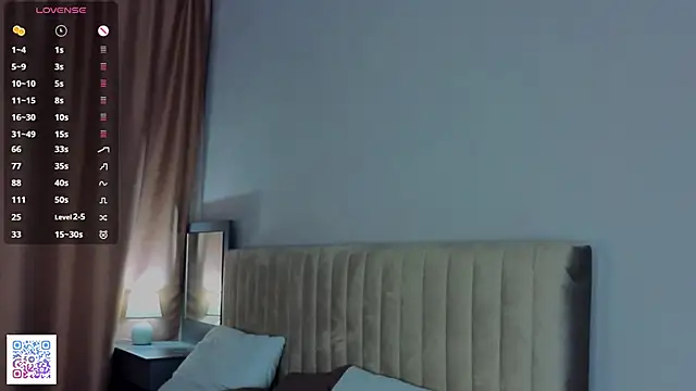 AngelenaCrittendon online show from 11.21.25