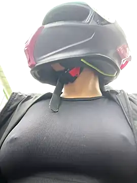 AlannaEvons online show from 10.16.25