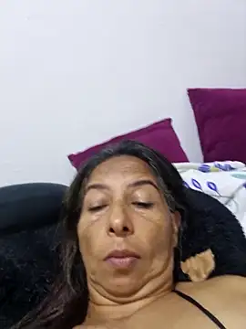 Snapshot of maleja23 chatting on 09.30.25 maleja23 online show from 09.30.25