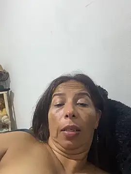 Snapshot of maleja23 chatting on 11.10.25 maleja23 online show from 11.10.25