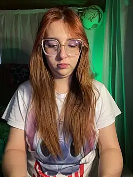 CoraVibes online show from 02.06.26