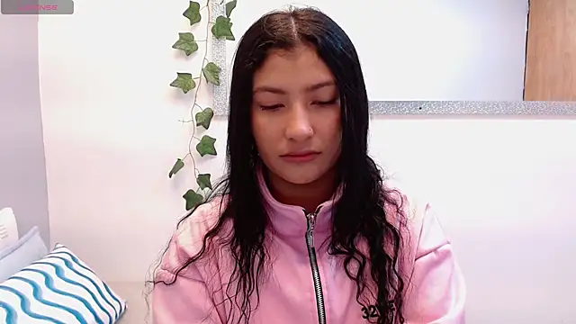 Snapshot of louis_k chatting on 06.01.26 louis k online show from 06.01.26