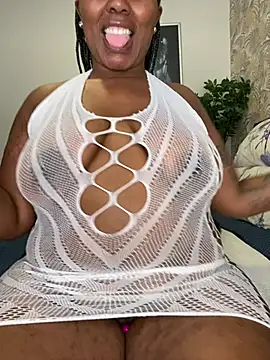 Snapshot of fatpussydallx chatting on 04.19.26 fatpussydallx online show from 04.19.26