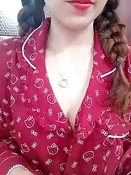 MyMy08 online show from 10.24.25