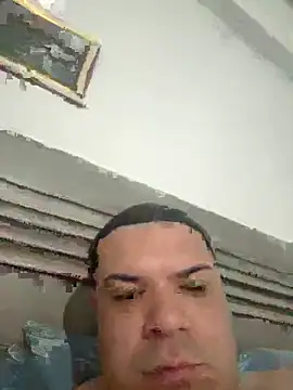 Snapshot of YadielPublic chatting on 02.19.26 YadielPublic online show from 02.19.26