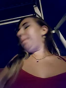 Snapshot of isabella_lovem chatting on 04.28.26 isabella lovem online show from 04.28.26