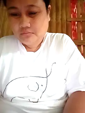Snapshot of Weng_31 chatting on 05.22.26 Weng 31 online show from 05.22.26