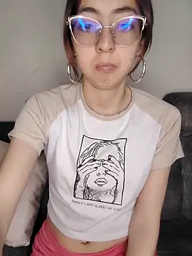 AnnieSparkle online show from 09.17.25