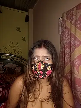 Love143A online show from 12.03.25