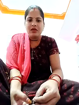 Snapshot of Sexi_savitri chatting on 10.10.25 Sexi savitri online show from 10.10.25