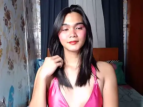 lady in moon online show from 03.05.26