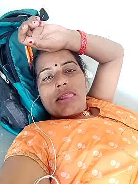 Suhani hot12 online show from 09.21.25