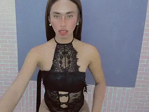 Snapshot of secretmiller_ chatting on 11.29.25 secretmiller online show from 11.29.25