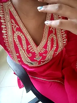 Pool Girls online show from 12.18.25