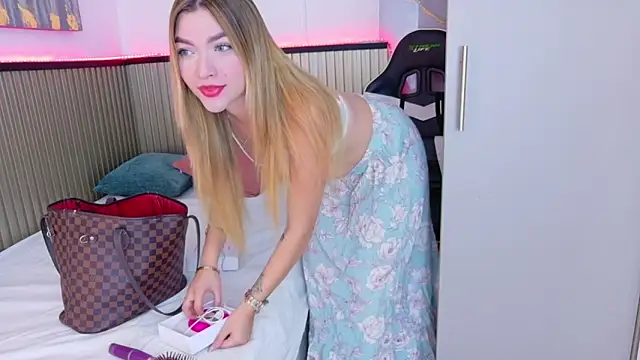 Sammy Lovee online show from 12.05.25