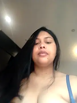 Alessandraa- online show from 04.15.26