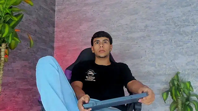 CHR58  online show from 09.21.25