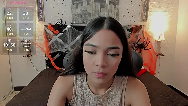 Snapshot of iamCharlotte19 chatting on 10.27.25 iamCharlotte19 online show from 10.27.25