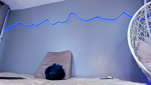 AlinaSweett  online show from 11.24.25