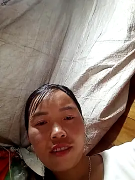 Snapshot of hera-00 chatting on 10.07.25 hera-00 online show from 10.07.25