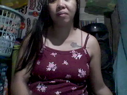 Snapshot of maypah chatting on 03.28.26 maypah online show from 03.28.26