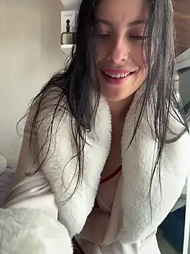 Mia salinass online show from 02.14.26