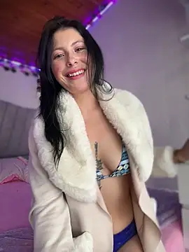 Mia salinass online show from 04.04.26