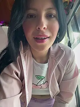Mia salinass online show from 05.10.26