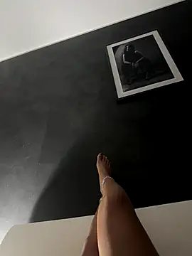 Snapshot of BabyLeopard chatting on 09.10.25 BabyLeopard online show from 09.10.25